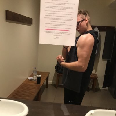 Aspiring Bodybuilder. 6’4 - 195cm | 112.6kgs - 248lbs