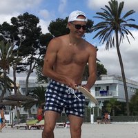 lee (@leecorpe) 's Twitter Profile