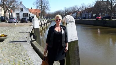 loteef74's profile picture. 