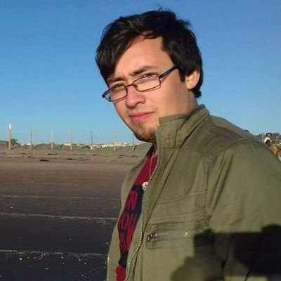 Cientista Político. Director Ejecutivo de Pincoya Studios