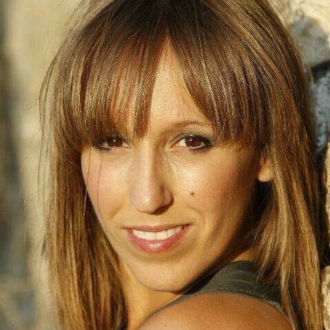 Agente Territorial Aragón Convenio de Transición Justa. Defensora de las mujeres. Periodista, humanista. Curiosa por la historia humana detrás de cada alimento.