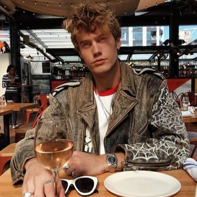 rpwtristan's profile picture. 