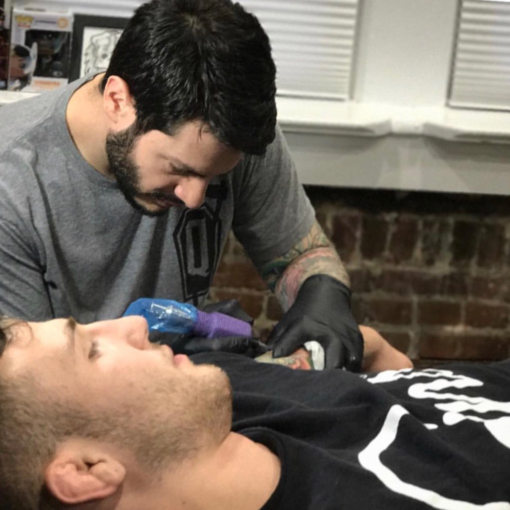 Tattoos @blacksailsstudio, BJJ @10plongisland, Co-owner @legacyfightco