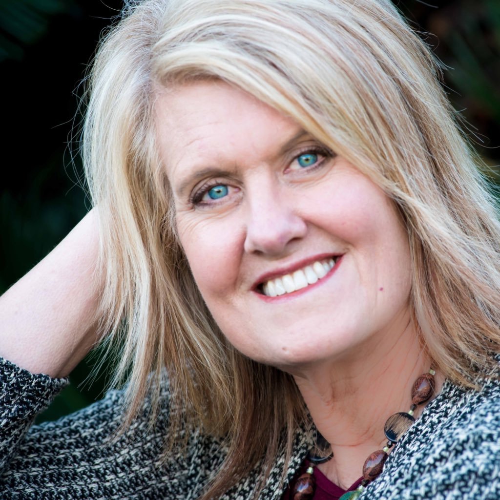 Mom, grandma, and entrepreneur. I work with influential women who want an alternative to the 9-5 job and help them transform lives with joy and passion.
