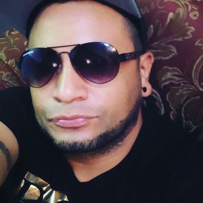 bora_torres's profile picture. la fiesta esta muy looka