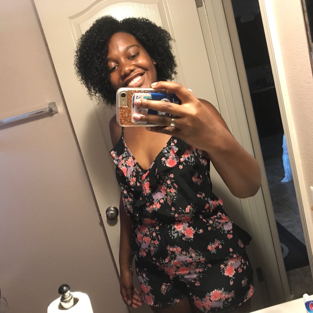 annameriquej1's profile picture. 