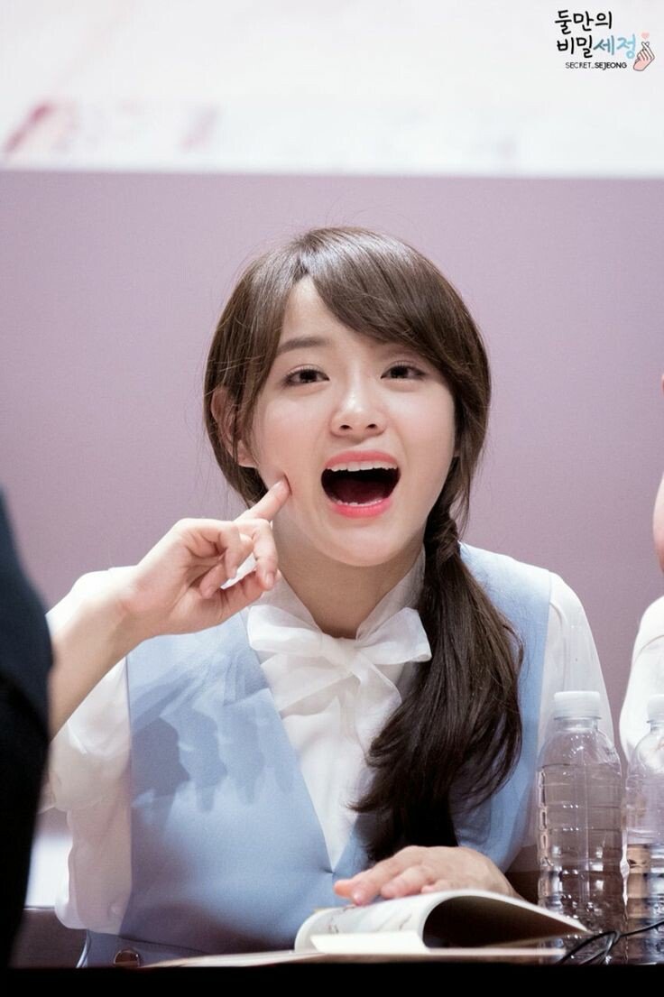 ● Gugudan ●
Be the reason someone smiles🌝