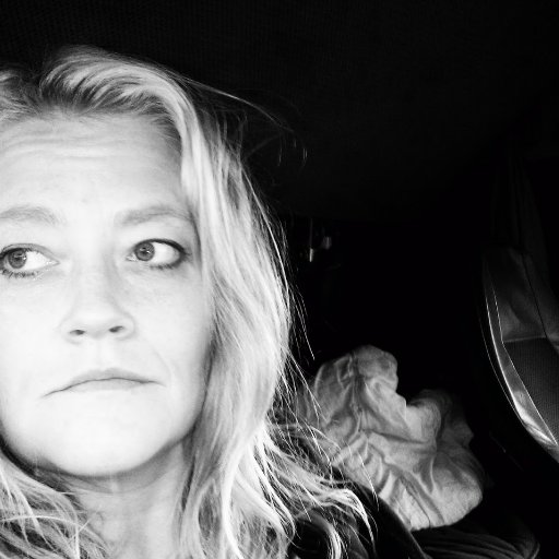 Always look the other way, always trust everyone else, and burn all bridges.. 😉😎
Ellers så er jeg fra Arendal, Norway