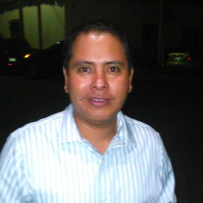 Impresiona con tus actos, no con tus palabras.
Soy divertido y amable, buen amante, buen amigo, Temeroso de Dios.
Mi sonrisa lista para cuando te vea.