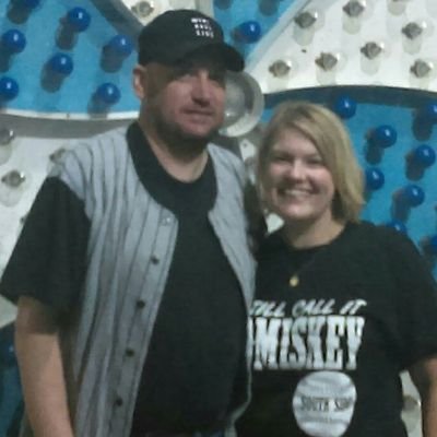 sci_fi_dad's profile picture. Family & close friends are everything. To the world you may be just one person, but to one person you may be the world! Bow ties are cool!  👻👽🎸🍺 fan. 󾓦