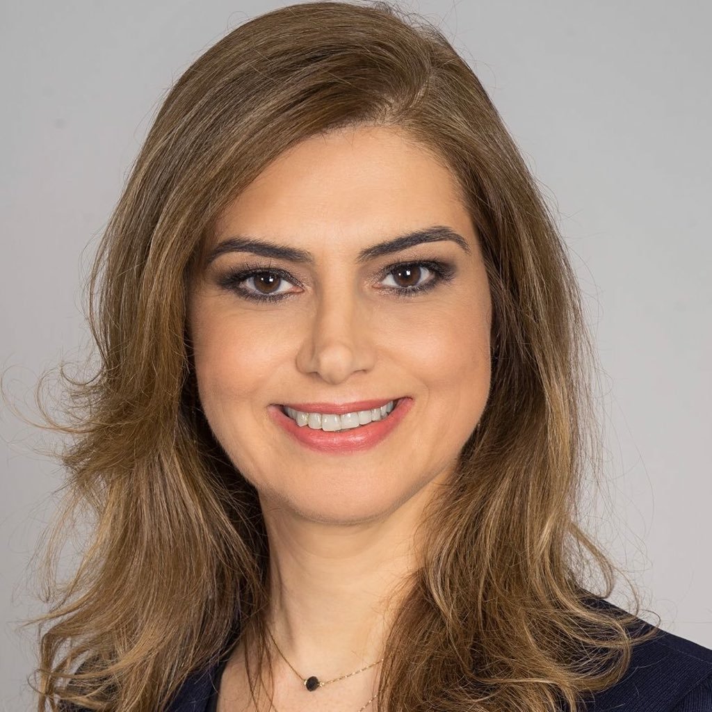 SlavieroAna's profile picture. Ajudo mulheres  a terem coragem para encerrar ciclos profissionais e nos relacionamentos e serem felizes e prósperas.