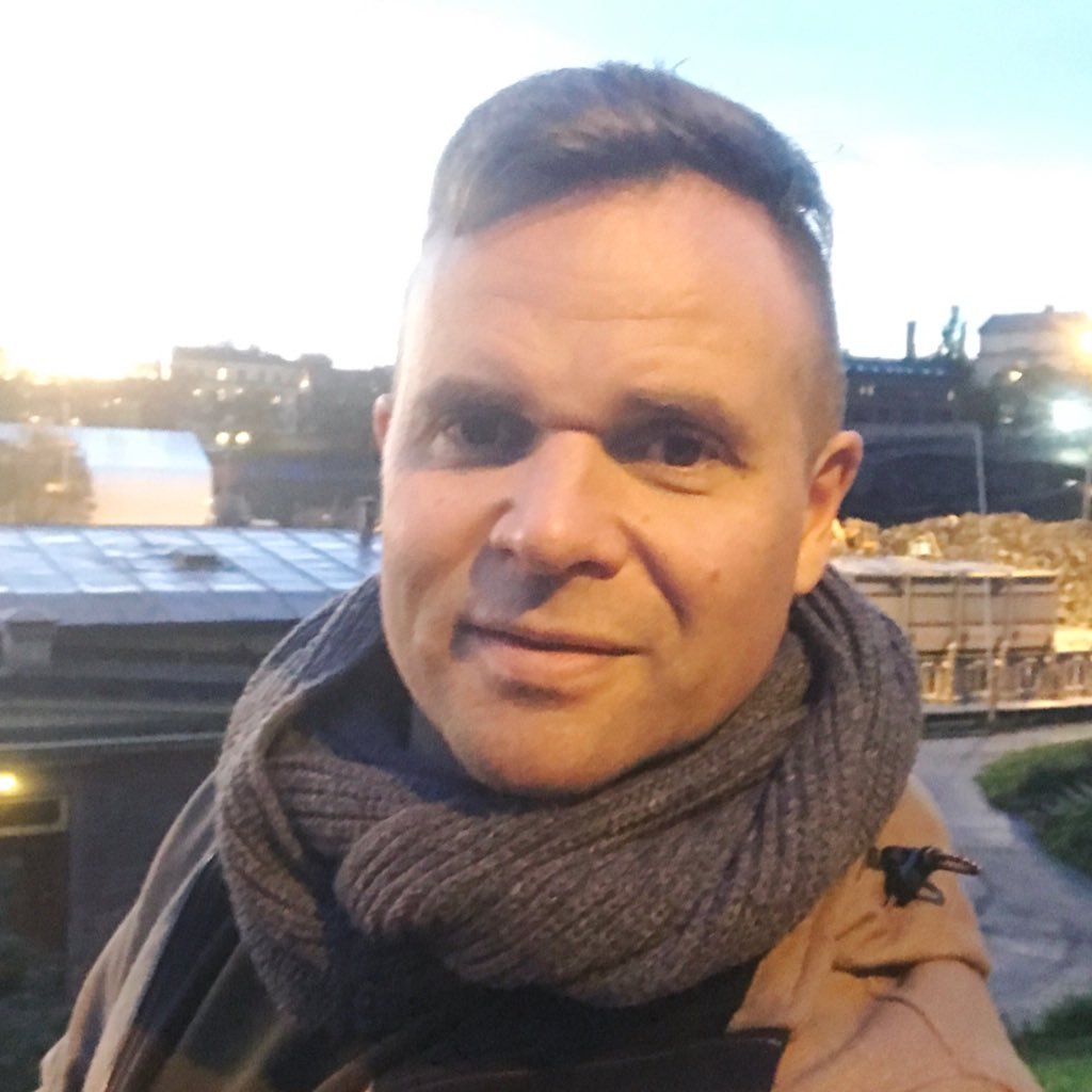 flakstad1's profile picture. Kommunikasjonsrådgiver hos Venstre. Glad i chilli og kaffe. Fra Tromsø.