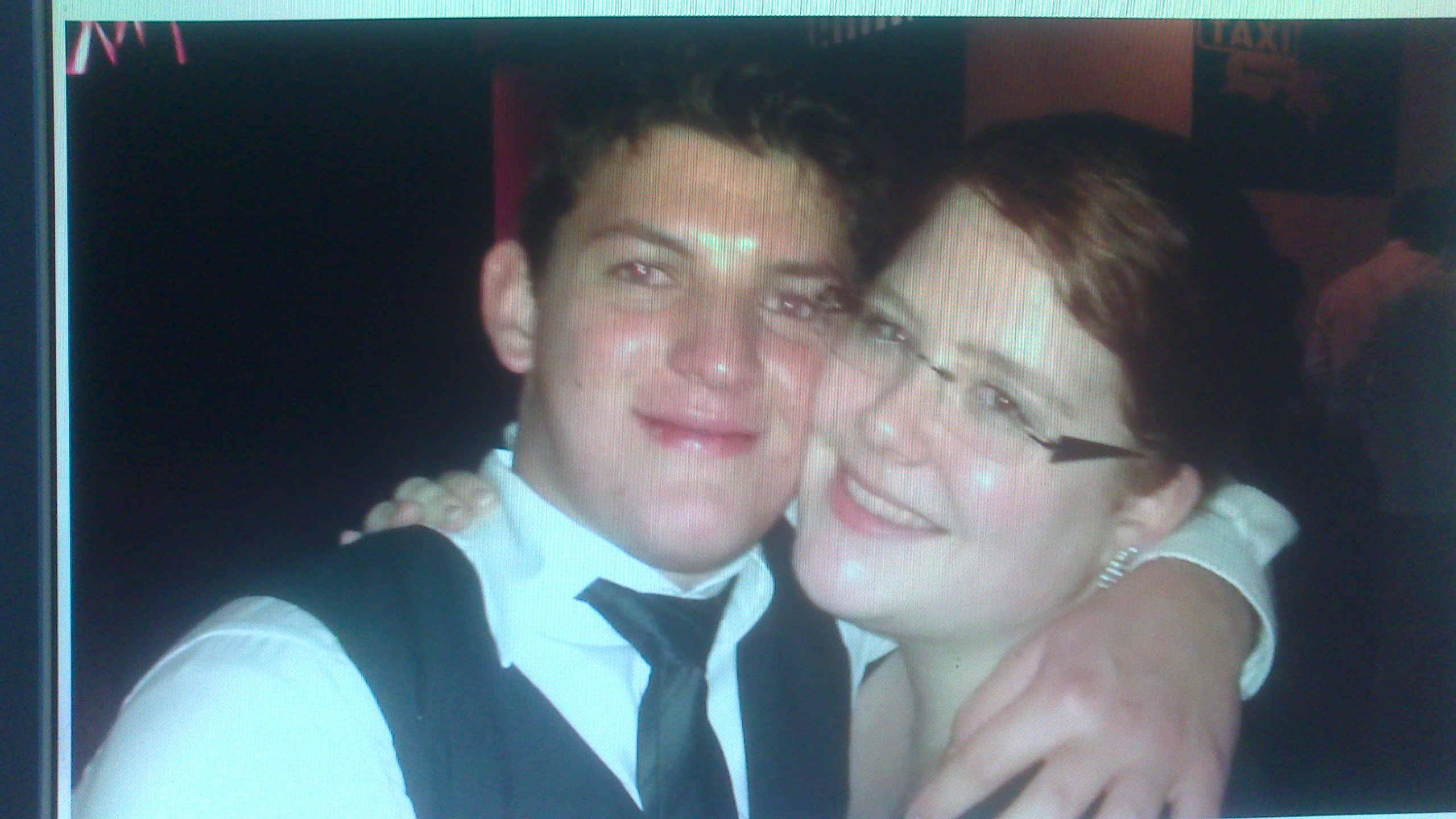 HasisDarling18's profile picture. German Student 
25 years
Fan of Mr. McGregor From the deepest bottom of the Heart
Loves dancing,singing, Partys, Musicals and music ❤❤❤❤❤