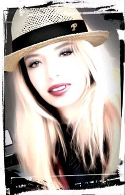 ZEstrsd's profile picture. Hols