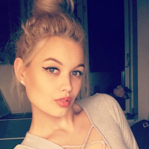 astrid_lotte's profile picture. 