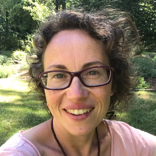 Empath, Lover of Ideas, helping others SEE beauty. Accepting and Embracing our humanity AND divinity. #reiki Master #energyhealing #IAm