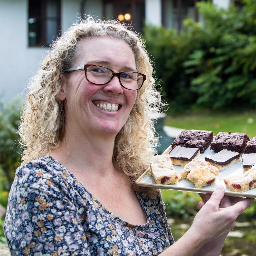 Rachelvegancake's profile picture. Supplying delicious hand-made #Vegan cakes in North Wales #Wrexham