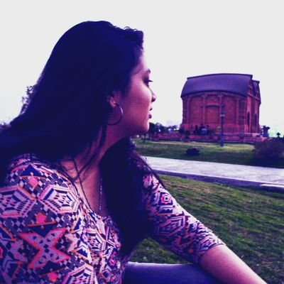 Marketing student. Thalassophile. Writer. Dreamer.