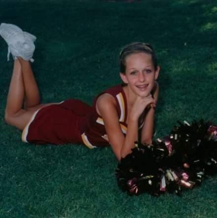 momofsevenMOS's profile picture. 