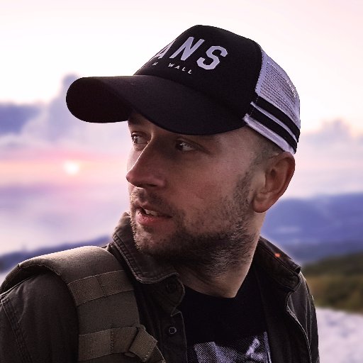 eukkooacc's profile picture. 