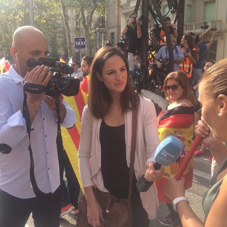 Journaliste @France24, ex-correspondante à Madrid @TF1, @LeParisien, @itélé