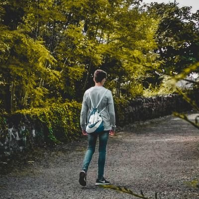 zStyLee_'s profile picture. Contact method: Direct Message.