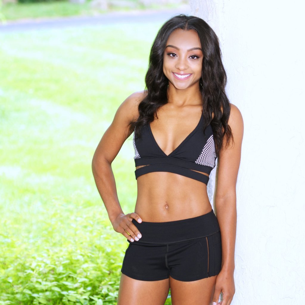 viKIRAviKIRA's profile picture. To dance is to be out of yourself. Larger, beautiful, more powerful.