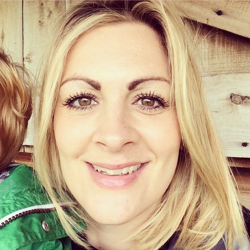 Wife, mother and lover of good food, gin and Coffee! I spend more time on Instagram 🙈 @faypowell1122