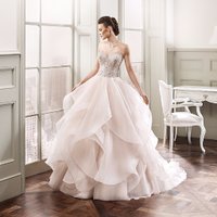 HOUSE OF BRIDES &TUX(@HBrides4u) 's Twitter Profile Photo