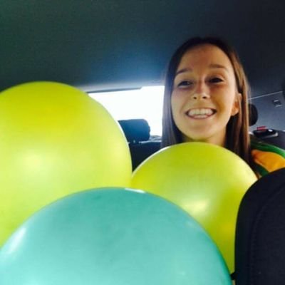 CazKelly21's profile picture. 