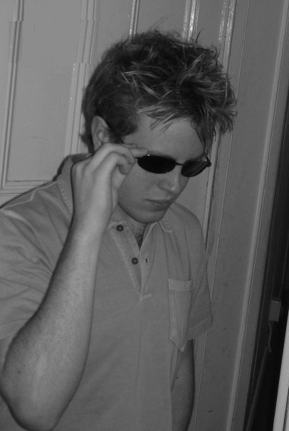 mattwilltweet's profile picture. It rubs the lotion on its skin...