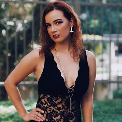 Actress | Model | Brand Ambassador | Celebrity Handler | Promotions | For Business or Booking inquiries Please Email: bookingarlenecavazos@gmail.com
