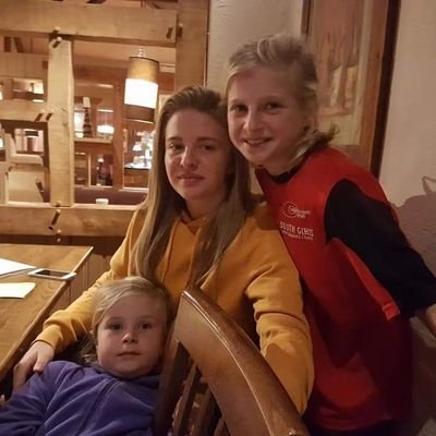 Patrici89357086's profile picture. mum to 5 football mad kids ⚽
dazzle clean services