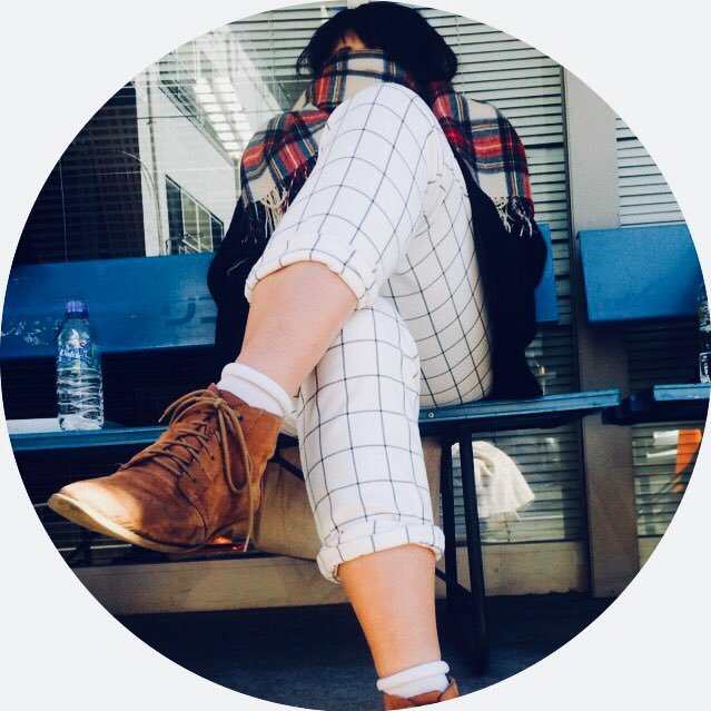 yellowishgree15's profile picture. □食べることと寝ること