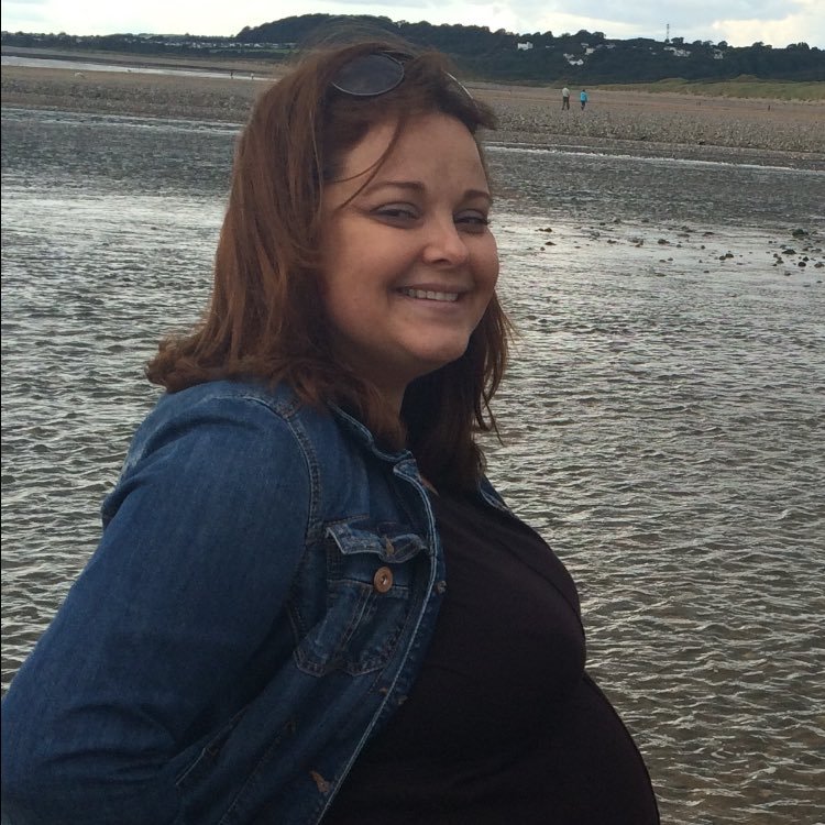 Daniellehitt's profile picture. Likes fresh coffee, Welsh mountains & rice crispie cakes. Dislikes celery, cucumber & txt spk. Views are mine all mine.