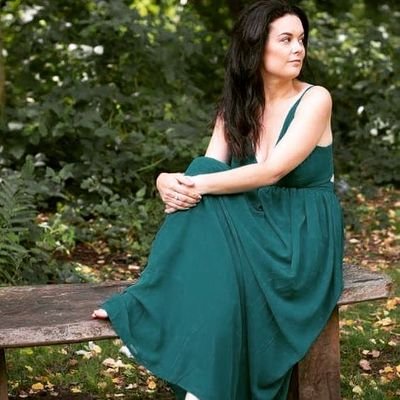personal stylist working with women to promote body confidence and provide style advice