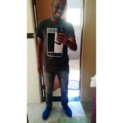 ~ Quem me ver , me vê sorrindo , e vai ser sempre assim 😎✌