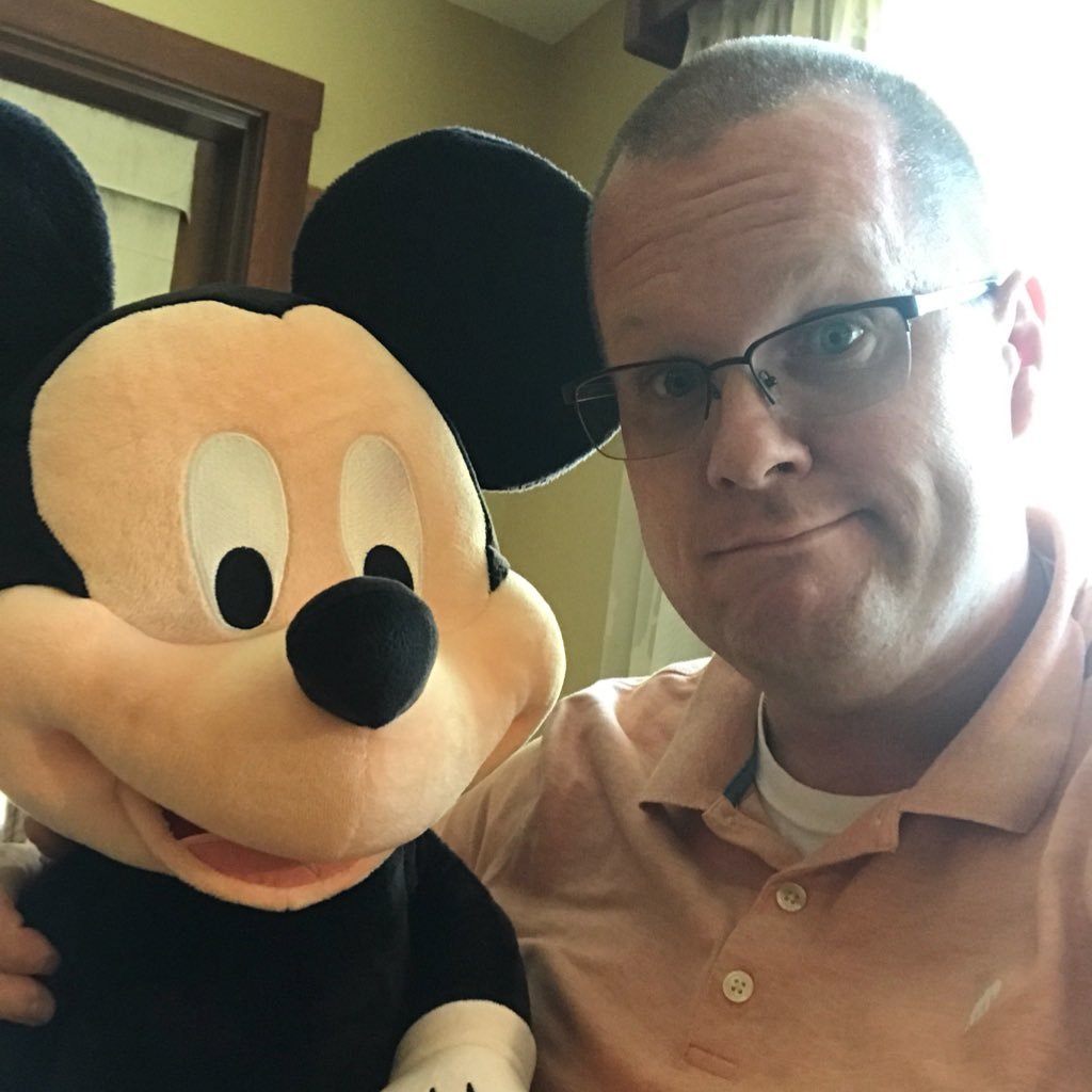 Catholic. Follower of Christ. Proud Husband and father. Currently discerning the Permanent Diaconate. Disney Fan. Tesla referral https://t.co/1wvi2fRPVQ