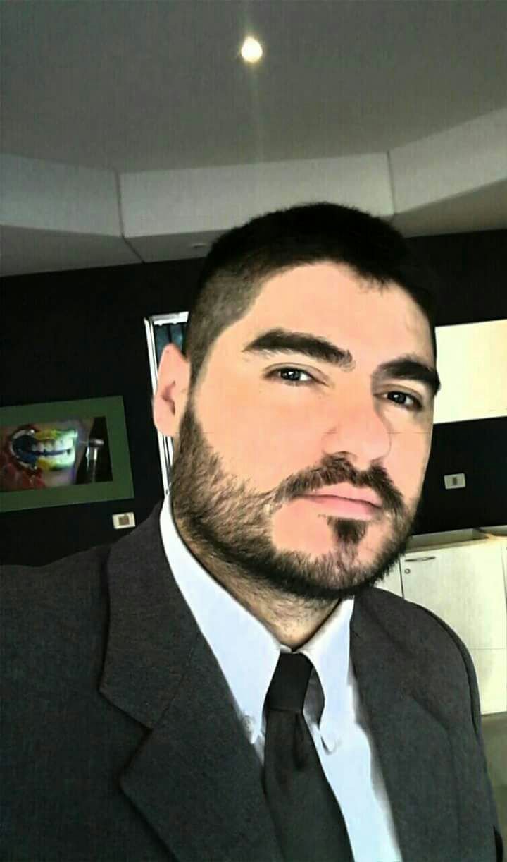 cesarcoronel_13's profile picture. COMUNICACIÓN UNA