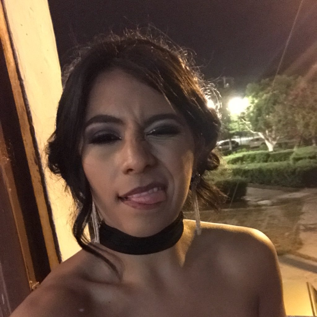 Directora General del Departamento de Quejas. Rompedora, constante, de dietas. #lloroportodoclub