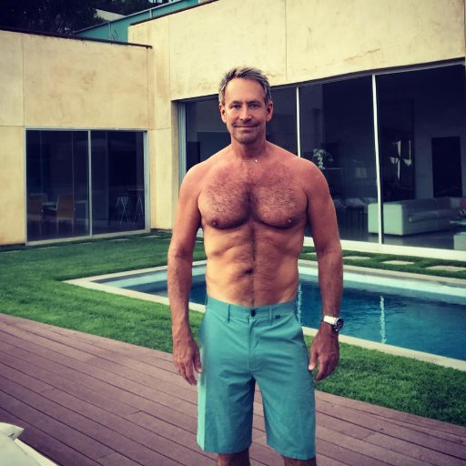 jeanc7651's profile picture. j'aime beaucoup le sport 
j'aime lire les romans 
j'aime la paix 
j'aime aussi l' actualité sur les autres pays