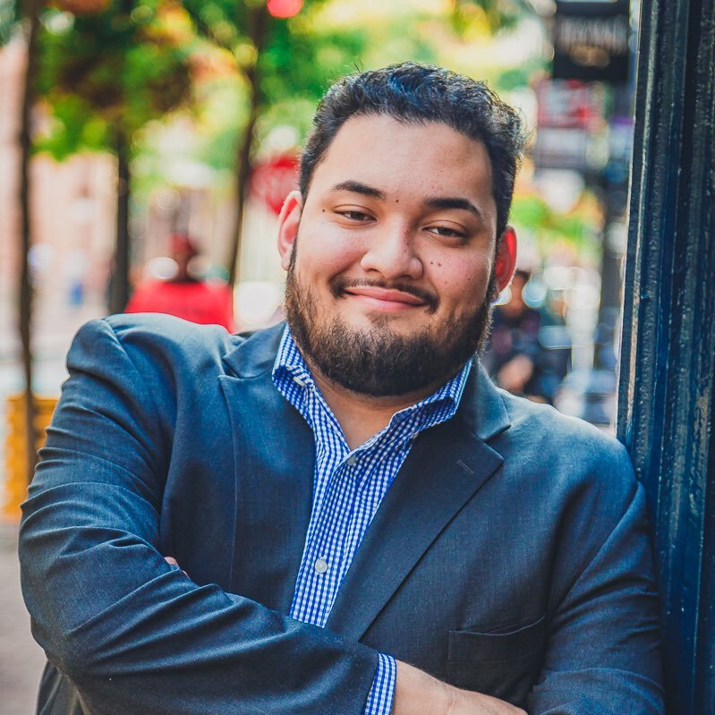Marketing specialist looking for his next great project.