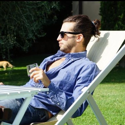 zivfeld's profile picture. 