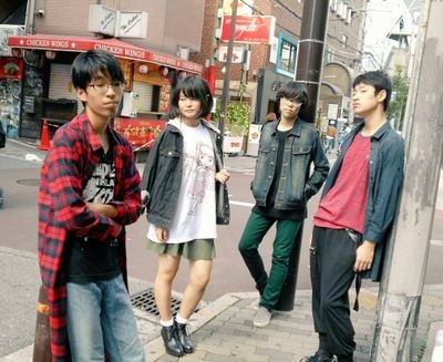 SING_SHOUT_'s profile picture. ▼▼大阪高校2年4ピースバンド▼▼ Vo.コゴ[ @kogoyade ] Gt.りゅーしょー[ @Ryu_Acog_1119 ] Ba.ほのか[ @nannjyo_runo] Dr.いおま[ @ioma102339 ] support.まゆ[ @56Mayuko]