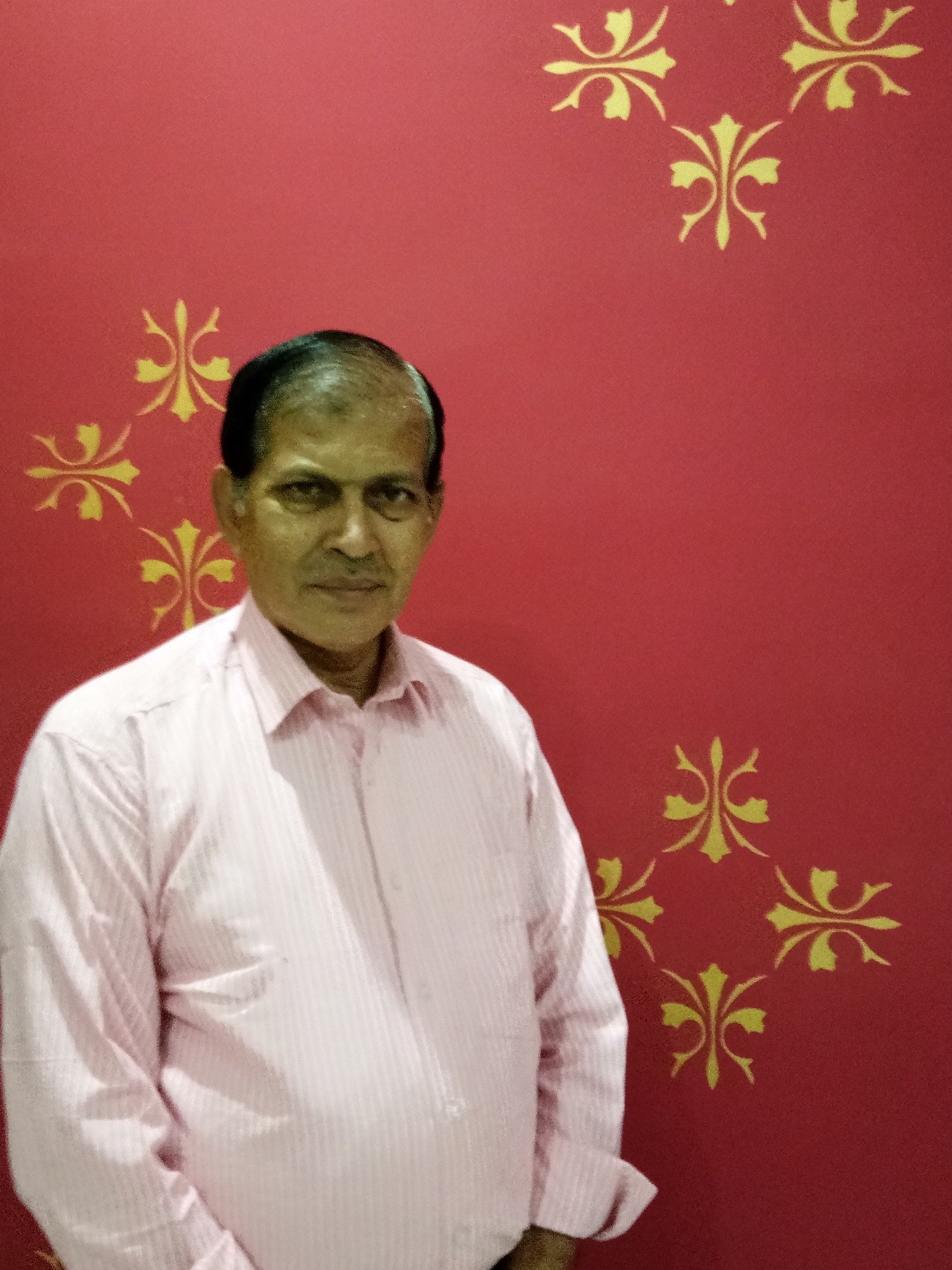 xAy4T3mcjSauVJq's profile picture. एसोशिएट प्रोफेसर, हिंदी विभाग, एम एल के कॉलेज, बलरामपुर (उत्तर प्रदेश) |