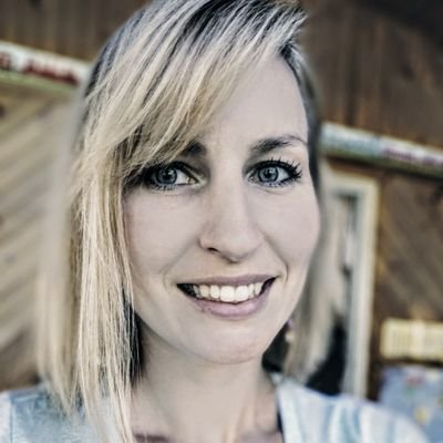 Early childhood blogger, mom of 2 littles, promoter of hyperlexia awareness #early childhood #education #preschool #hyperlexia