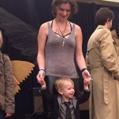 annerievenstar's profile picture. Mom, Supernatural fanatic, Food enthusiast