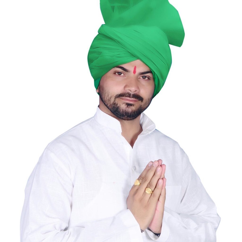 कृष्णा पंडित राष्ट्रीय अध्यक्ष भारतीय किसान यूनियन (अन्नदाता ) संपर्क सूत्र ~8899222888