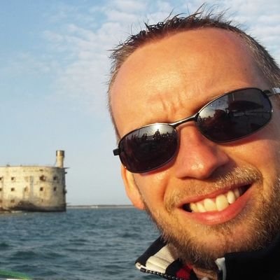 magicmanu_com's profile picture. Passionné de bricolage en tout genre, j'ai décidé de partager mes créations avec vous au travers de photos et vidéos.