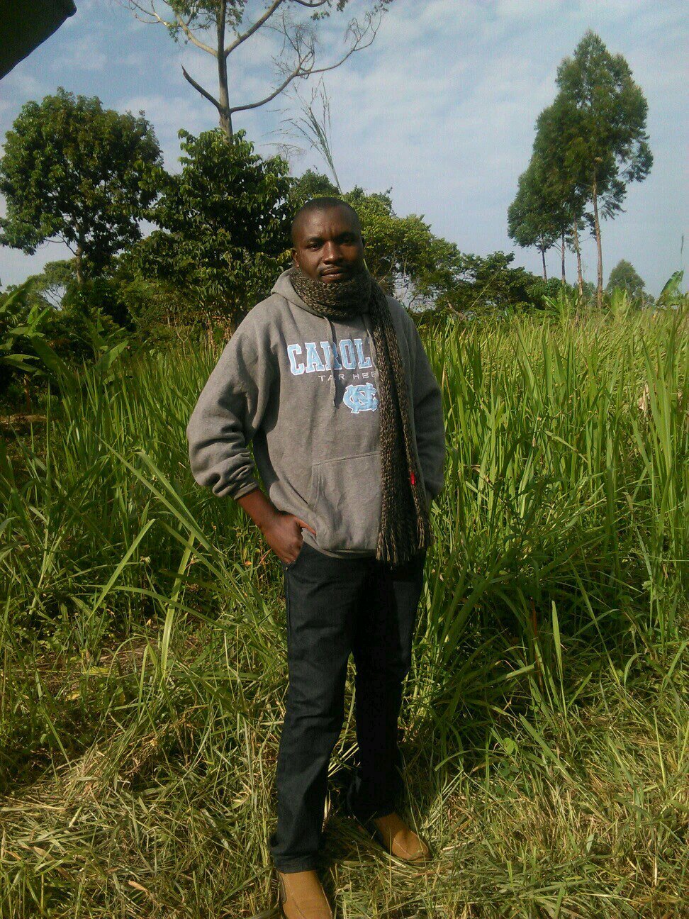 duhtom12's profile picture. God's love is sufficient